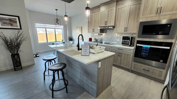 電子レンジ、コンロ