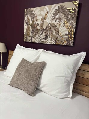 1 bedroom, iron/ironing board, Internet, bed sheets