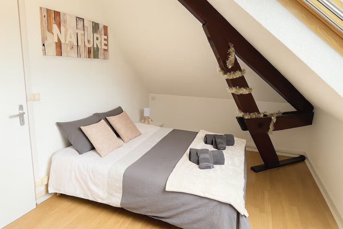 2 bedrooms, iron/ironing board, travel crib, free WiFi