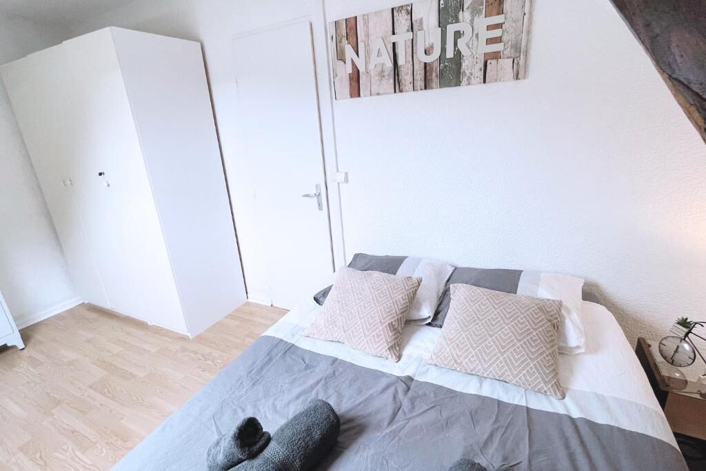 2 chambres, fer et planche à repasser, lit parapluie, Wi-Fi gratuit