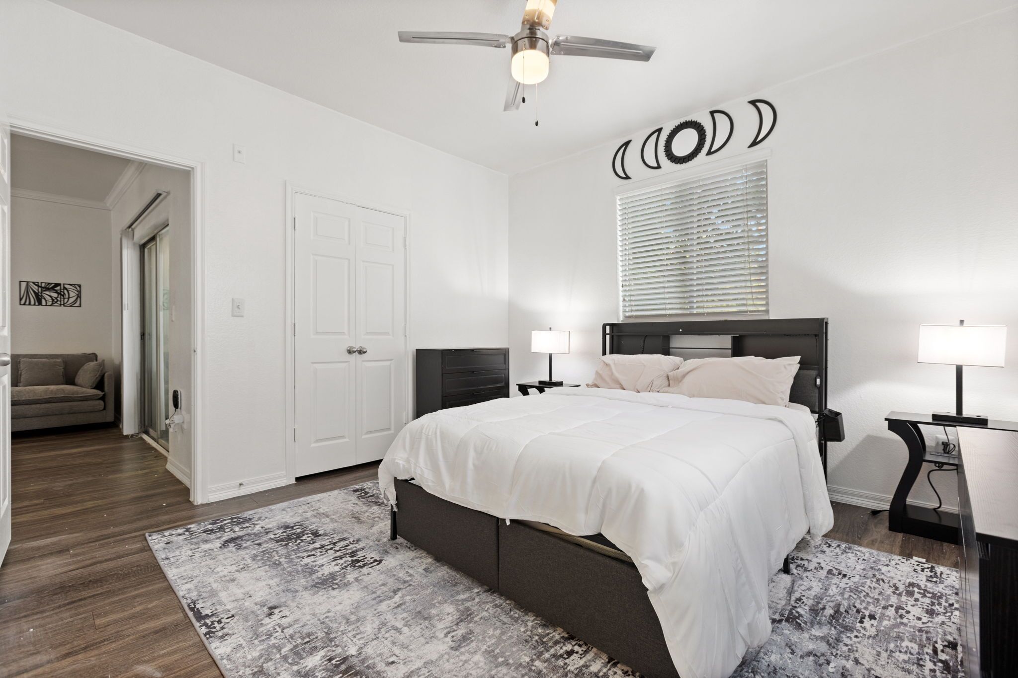 3 bedrooms, desk, free WiFi, bed sheets