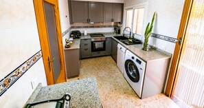 Villa, 3 slaapkamers, balkon | Privékeuken