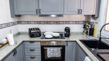 Villa, 3 Bedrooms, Balcony | Bahagian dalam