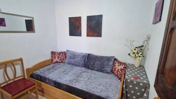 Apartment, 3 Bedrooms, Balcony | 3 bedrooms