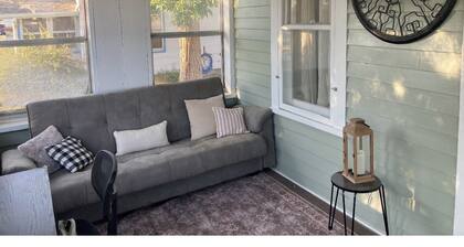 Charming convenient. 3-bedroom house in Laurel with AC,parking,storage,and more!