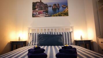 3 Schlafzimmer, Zimmersafe, Bügeleisen/Bügelbrett, Reisekinderbett