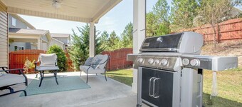 4BR/3BA, 3600 SF,  Luxury Home in RTP - 10 Mins to RDU and Near Duke and UNC