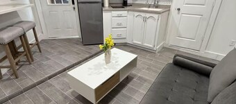 Modern, Cozy and Private Studio