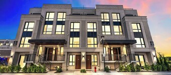 New Luxury Townhome in Richmond Hill - Clean, Comfortable, Parking, Cozy, Quiet