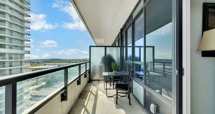 Elegant & Stylish, Beautiful City Views, Private Balcony, Relax & Unwind