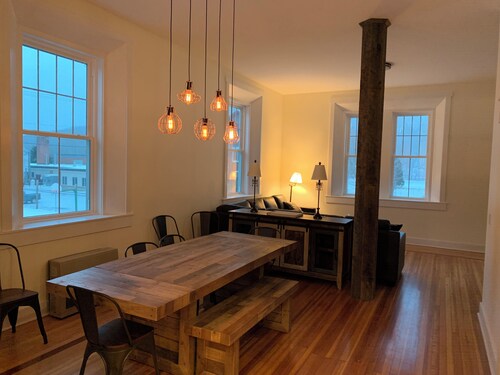 Riverbend Berkshire East Basecamp - 3 bedrooms available
