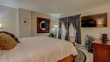 2 bedrooms, travel crib, WiFi, bed sheets