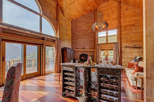 Peaceful 4-BR Retreat Near Ruedi Reservoir