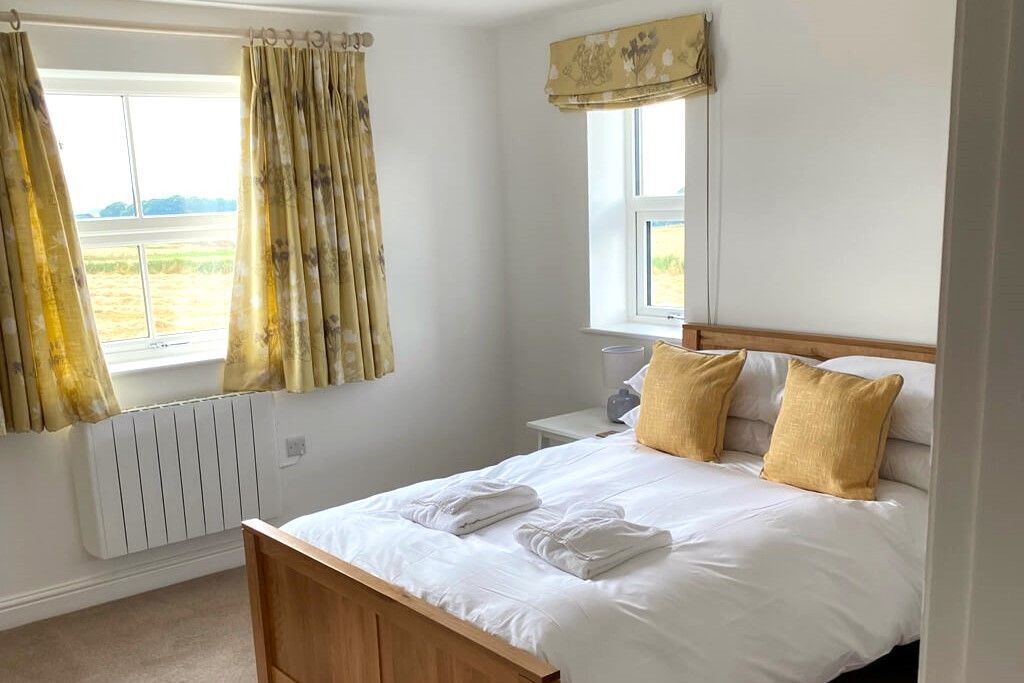 4 chambres, fer et planche à repasser, Wi-Fi gratuit, draps fournis