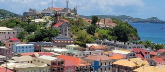 Soothing 1- bedroom apartment with AC in Saint George's