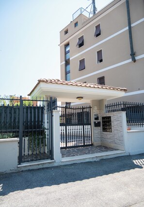 Exterior - LtPanella Jacqueline (Roma)