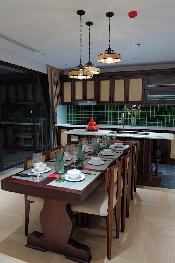 Private kitchen