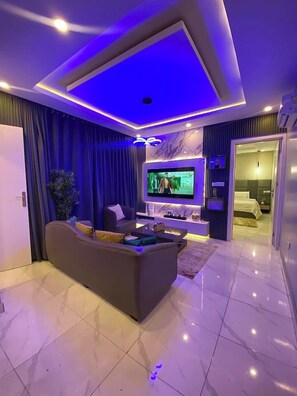 1 chambre, fer et planche à repasser, Wi-Fi, literie fournie