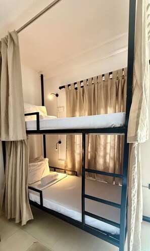 Economy Shared Dormitory | Iron/ironing board, free WiFi - Eolie Weligama (Weligama)