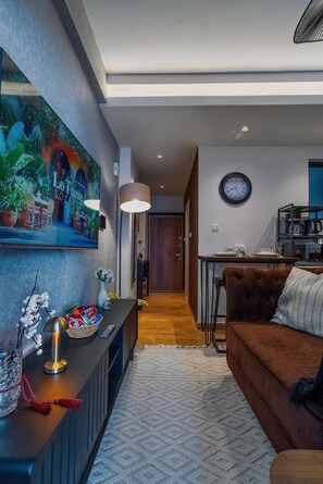 TV - Sky-Level Retreat with fabulous amenities in Nairobi (Nairobi)
