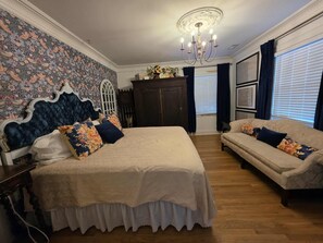 4 bedrooms, free WiFi, bed sheets