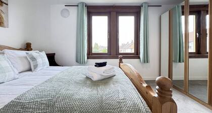 Sea Road Retreat - great for contractors