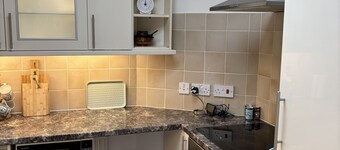 Skibo Vista Dunfermline - sleeps 4 guests  in 2 bedrooms
