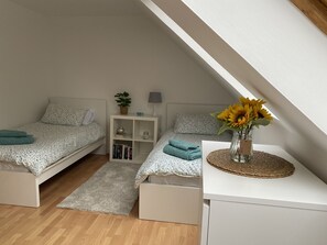 2 bedrooms, WiFi, bed sheets