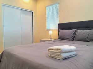 2 bedrooms, iron/ironing board, WiFi, bed sheets