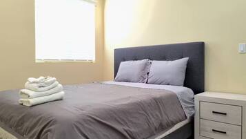 2 bedrooms, iron/ironing board, WiFi, bed sheets