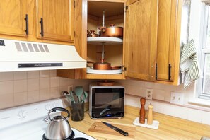 ميكروويف، فرن، موقد طهي مسطح، غسالة أطباق