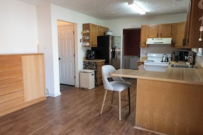 Microwave, oven, stovetop, dishwasher