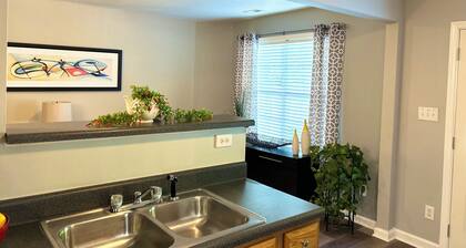 Spotless Townhome 3 Bed 4 Bath with First Floor Master Close to Campbell