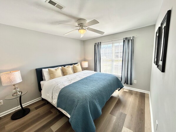 3 bedrooms, iron/ironing board, Internet, bed sheets
