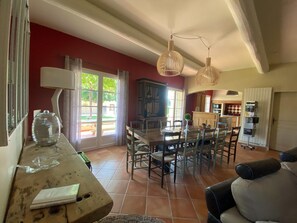 House | Dining