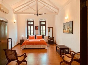 3 bedrooms, desk, iron/ironing board, free WiFi - Stuart House Tangalle (Tangalle)