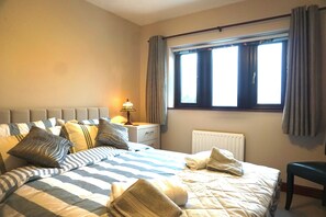 4 間睡房、熨斗/熨衫板、Wi-Fi、床單