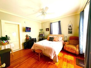 1 bedroom, free WiFi, bed sheets