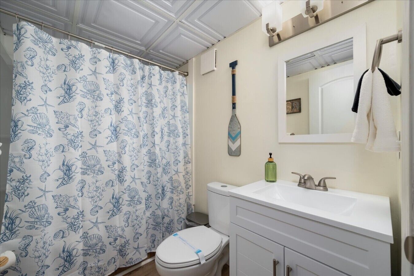 Hair dryer, towels