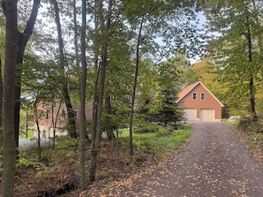 Property grounds - 5-bedroom Ranch outside Addison ,PA minutes from Everything in western MD & PA (Addison)