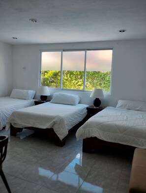 3 bedrooms, iron/ironing board, free WiFi, bed sheets