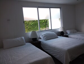 3 soverom, strykejern/-brett, wi-fi (inkludert) og sengetøy