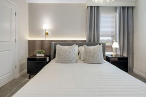 5 bedrooms, iron/ironing board, Internet, bed sheets