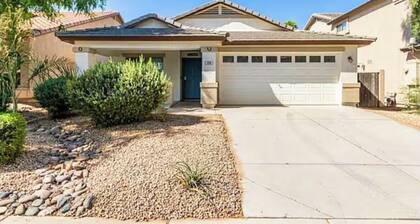 Spacious 4-bedroom house in serene San Tan Valley with AC