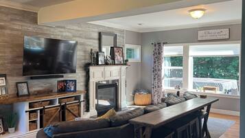 TV connectée, cheminée