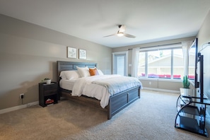 4 Schlafzimmer, Bügeleisen/Bügelbrett, WLAN, Bettwäsche