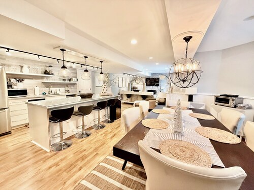 EXCEPTIONAL, CONTEMPORARY 2BD/1BA  4 miles from MAYO