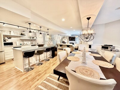 EXCEPTIONAL, CONTEMPORARY 2BD/1BA 4 miles from MAYO