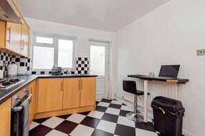 Microwave, oven