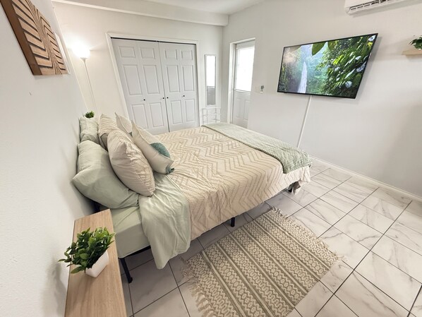 1 habitación y ropa de cama